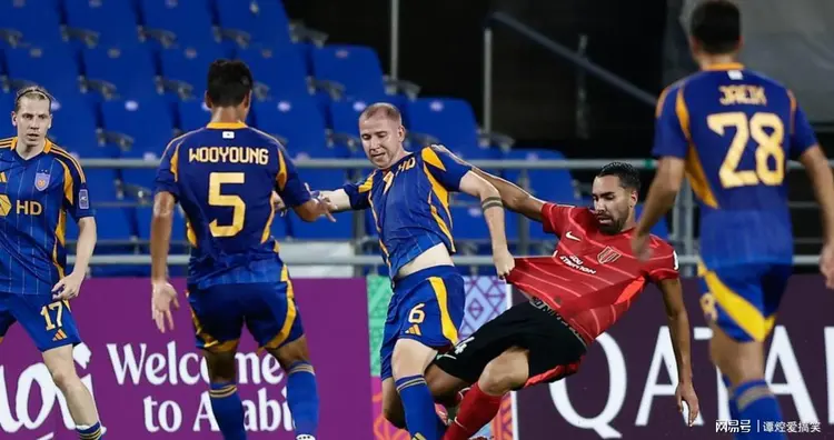 包含里程碑夜犹他爵士扳平良机,亚冠国际比赛日刷纪录,气氛紧张,更衣室氛围转暖的词条 包含里程碑夜犹他爵士扳平良机,亚冠国际比赛日刷纪录,气氛紧张,更衣室氛围转暖的词条